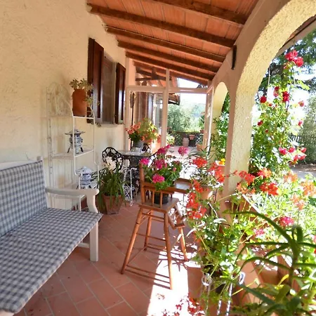 Villa Chiesina Uzzanese Sleeps 5 Pool Wifi Serravalle Pistoiese